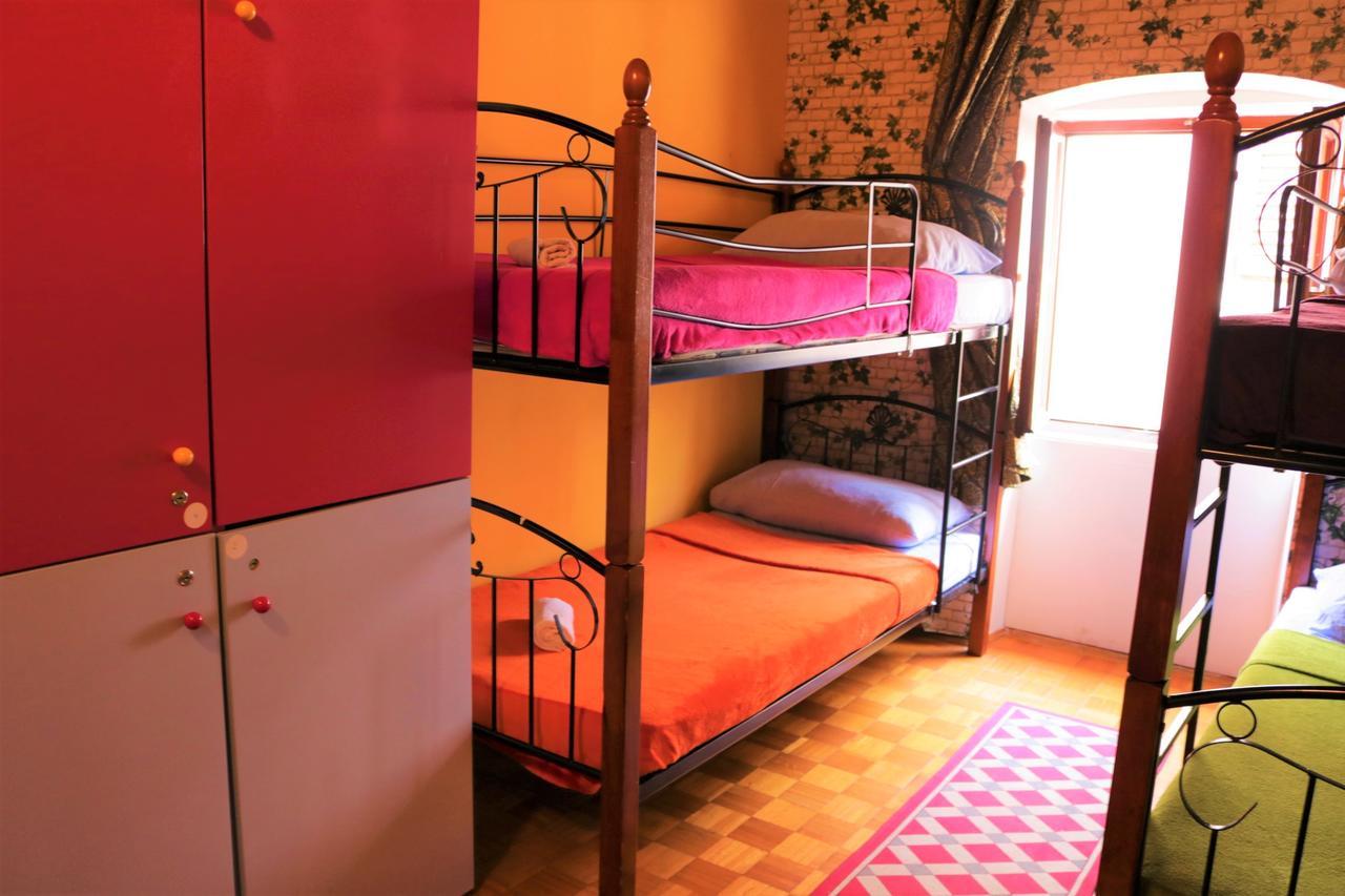 Hostel Alma 2 Πόρετς Εξωτερικό φωτογραφία