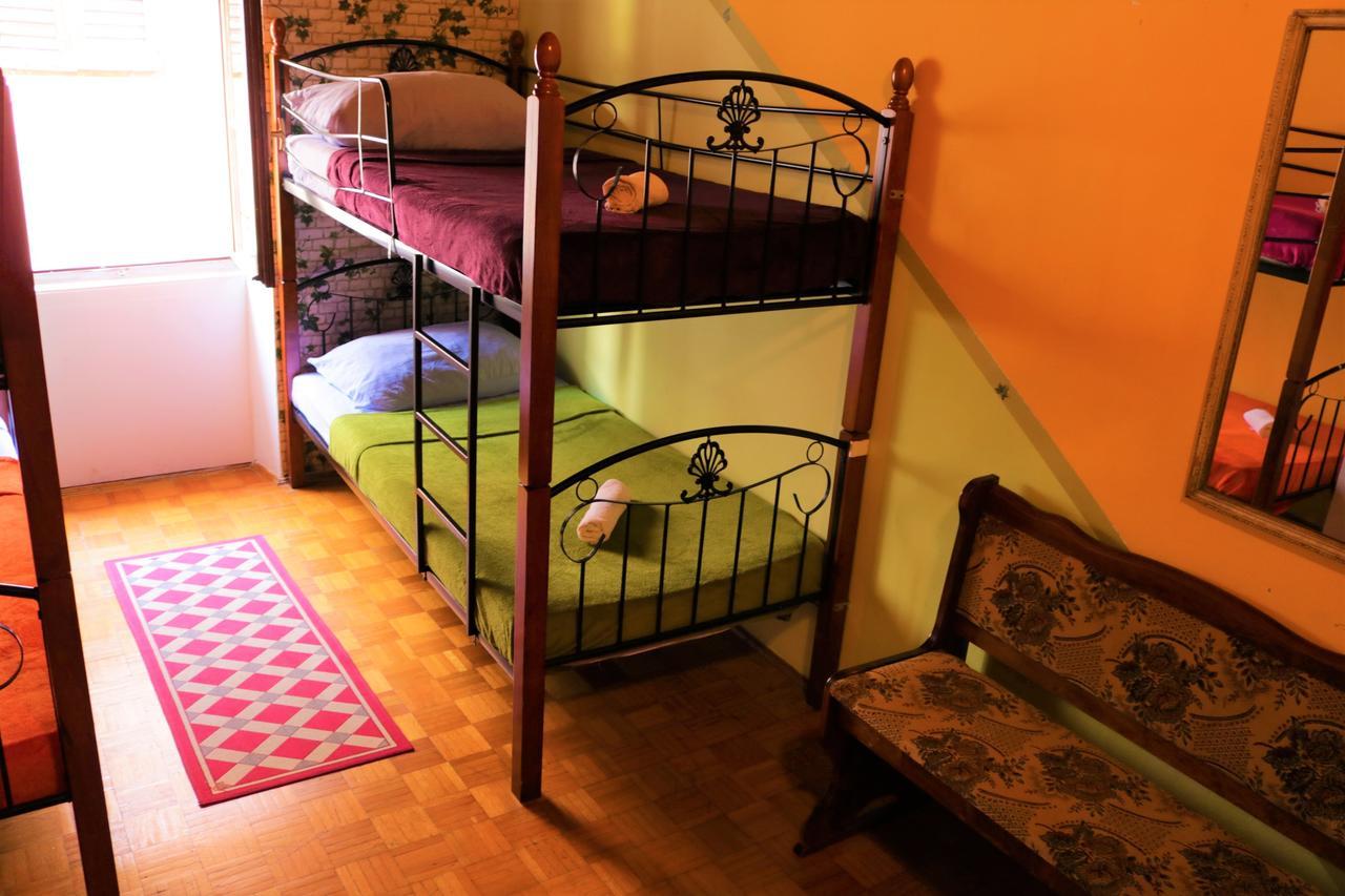 Hostel Alma 2 Πόρετς Εξωτερικό φωτογραφία